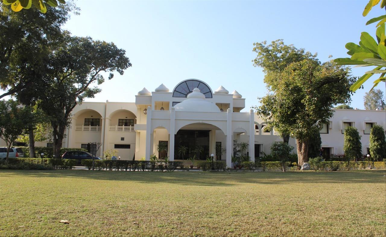 Mint Bundela Resort Khajuraho Exterior photo